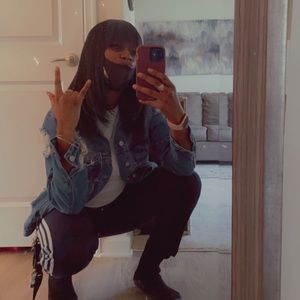 Meet your Posher, Ronnae’